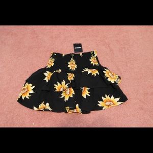 Black Floral Skirt From Forever 21 - Size S (NWT)